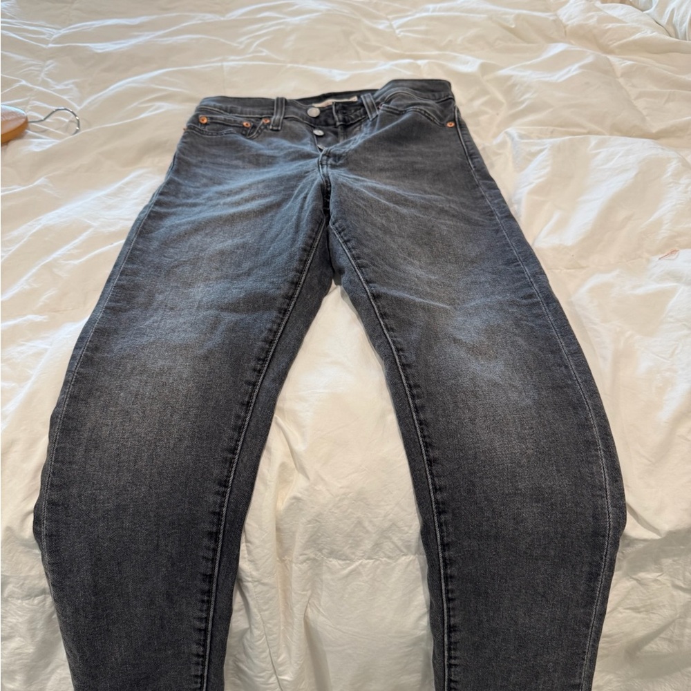 Levi's Women's Skinny Jeans - Charcoal